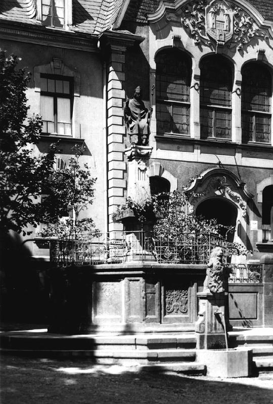 (047) Marktbrunnen 1914 - 37.JPG